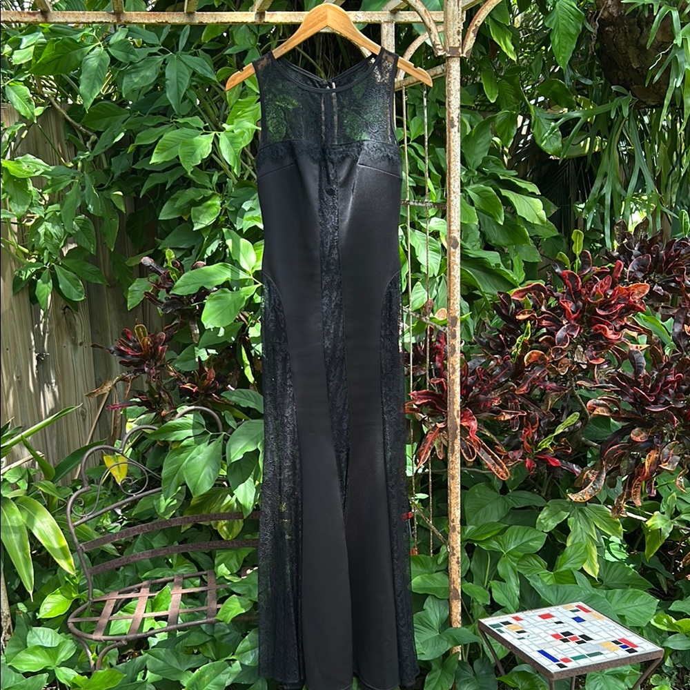 Vintage Jessica McClintock Made in USA Black Lace Panel Formal Sleeveless Dress